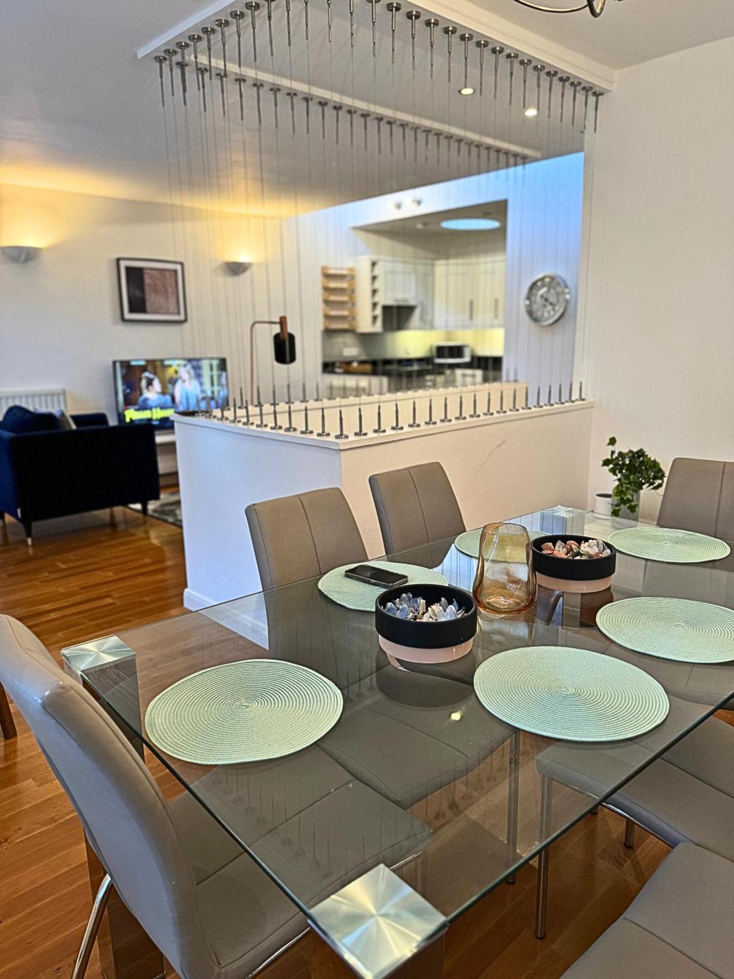 The Heart Of Kensington Mews - 3 Bedrooms House-Private Entrance-Hyde Park Walk Away-Green Park 9 Minutes Underground- The Best Of London With Glamour Of Kensington Exteriér fotografie